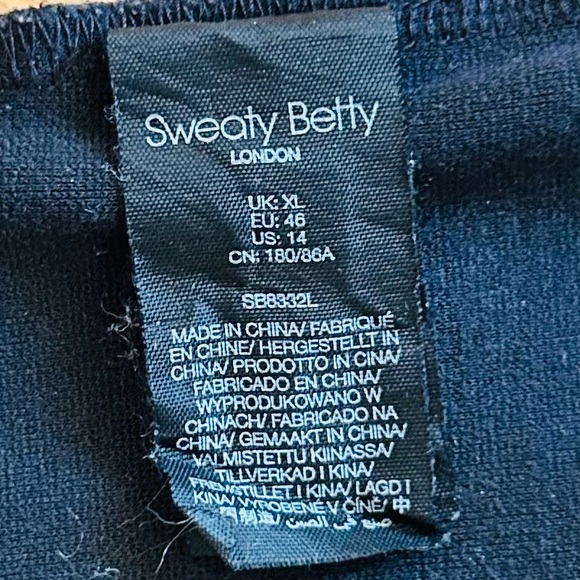 Sweaty Betty Black Pin Tuck Zippered Pockets Yoga Pants, size 14 - Picture 9 of 11